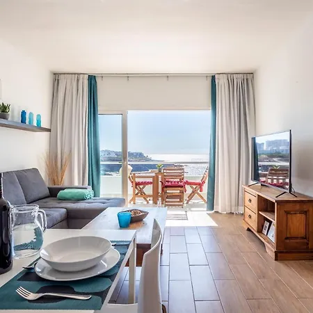 The Blue Anchor Spectacular Sea View Appartamento